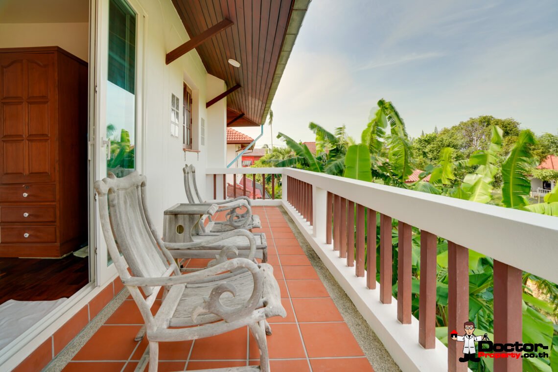 3 Bedroom Thai Style House with Pool in Bangrak, Koh Samui – For Sale